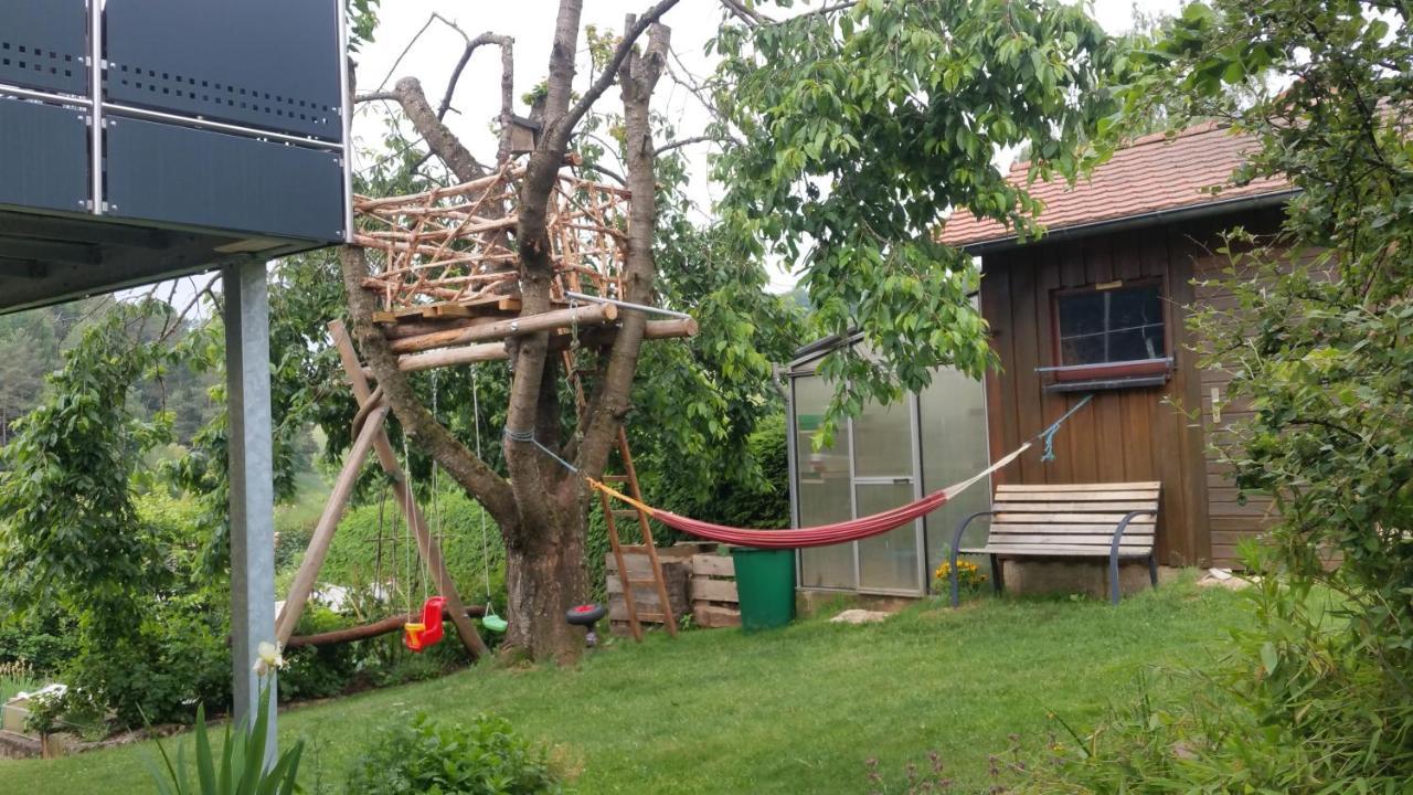 Ferienwohnung Adelhardt Eckersdorf エクステリア 写真
