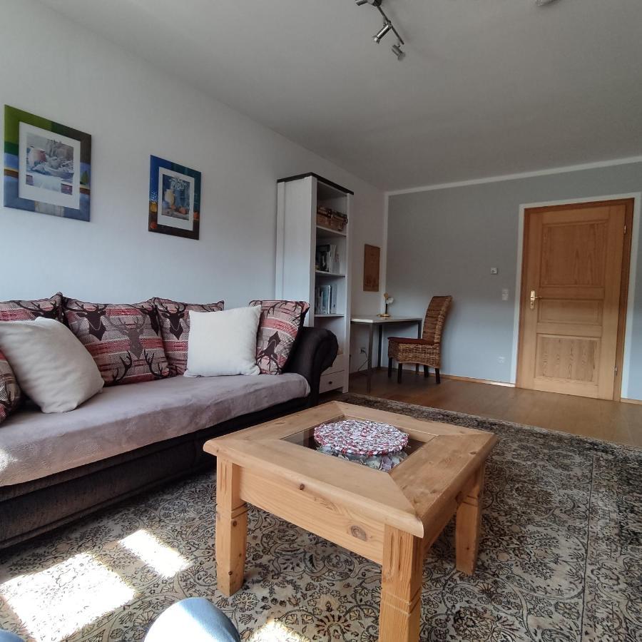 Ferienwohnung Adelhardt Eckersdorf エクステリア 写真